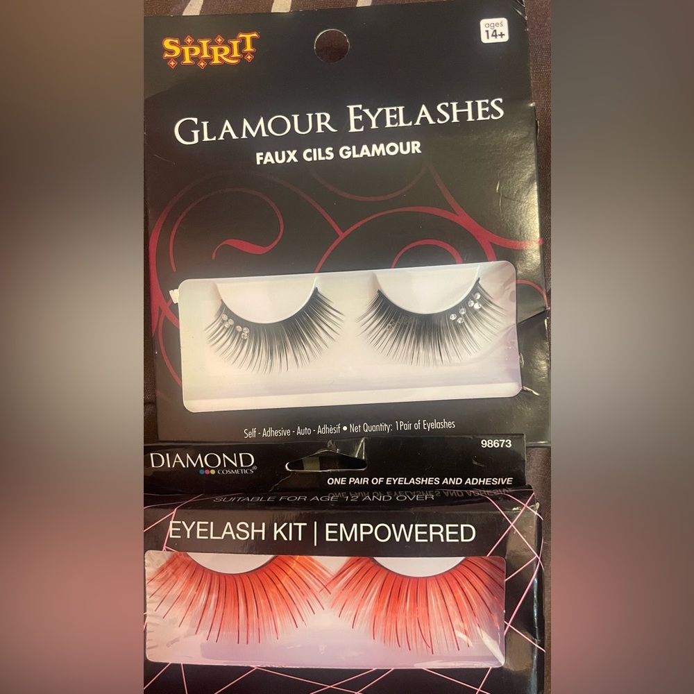 Spirit Glamour Eyelashes with rhinestone detail. Diamond Red dramatic lashes.